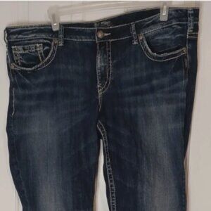 Silver Jeans Capri Size 22 Plus Suki